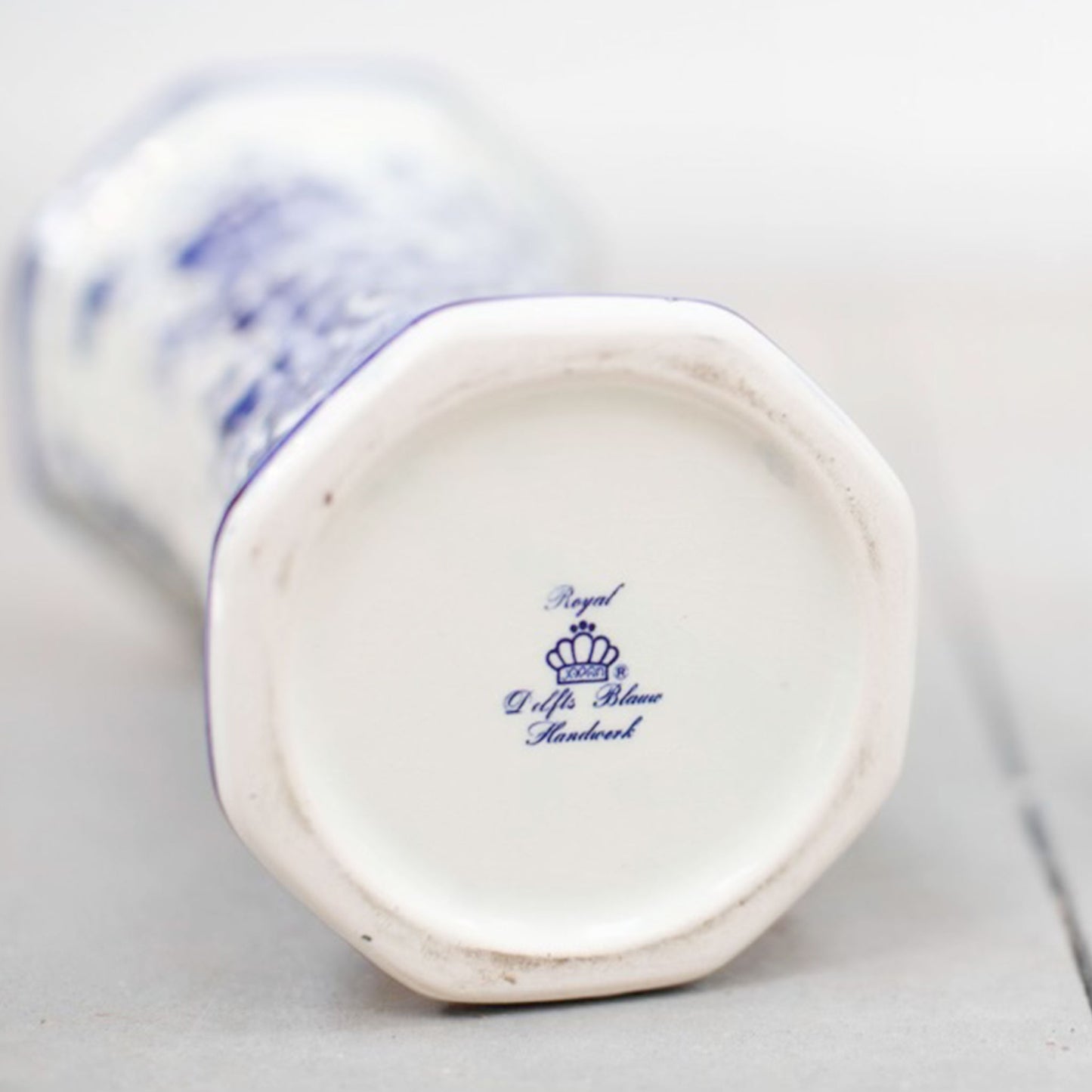 bottom view of a Dutch Delft Vase by Royal Delfts Blauw