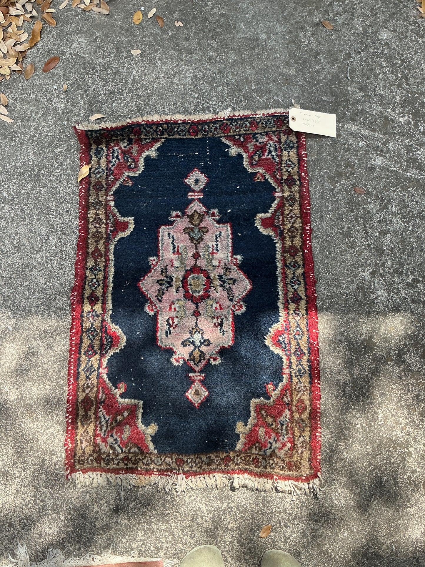 Rug 21 1/2 x 33” iranian