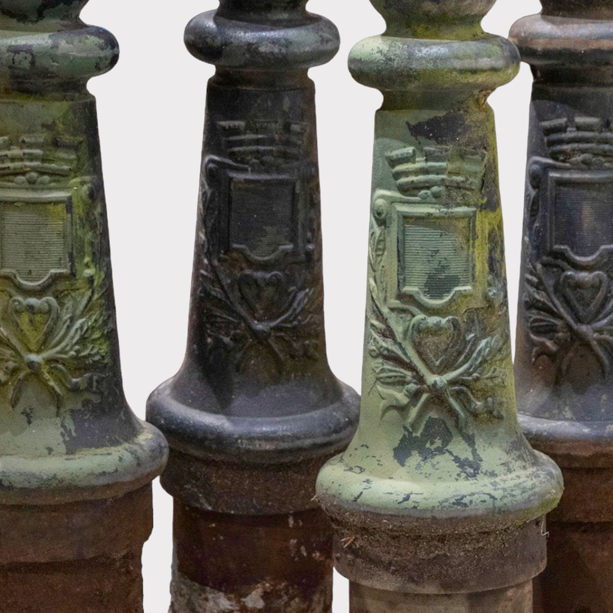 Collard Post Iron Bollard Post from the Port of Antwerp – MDR AUSTIN