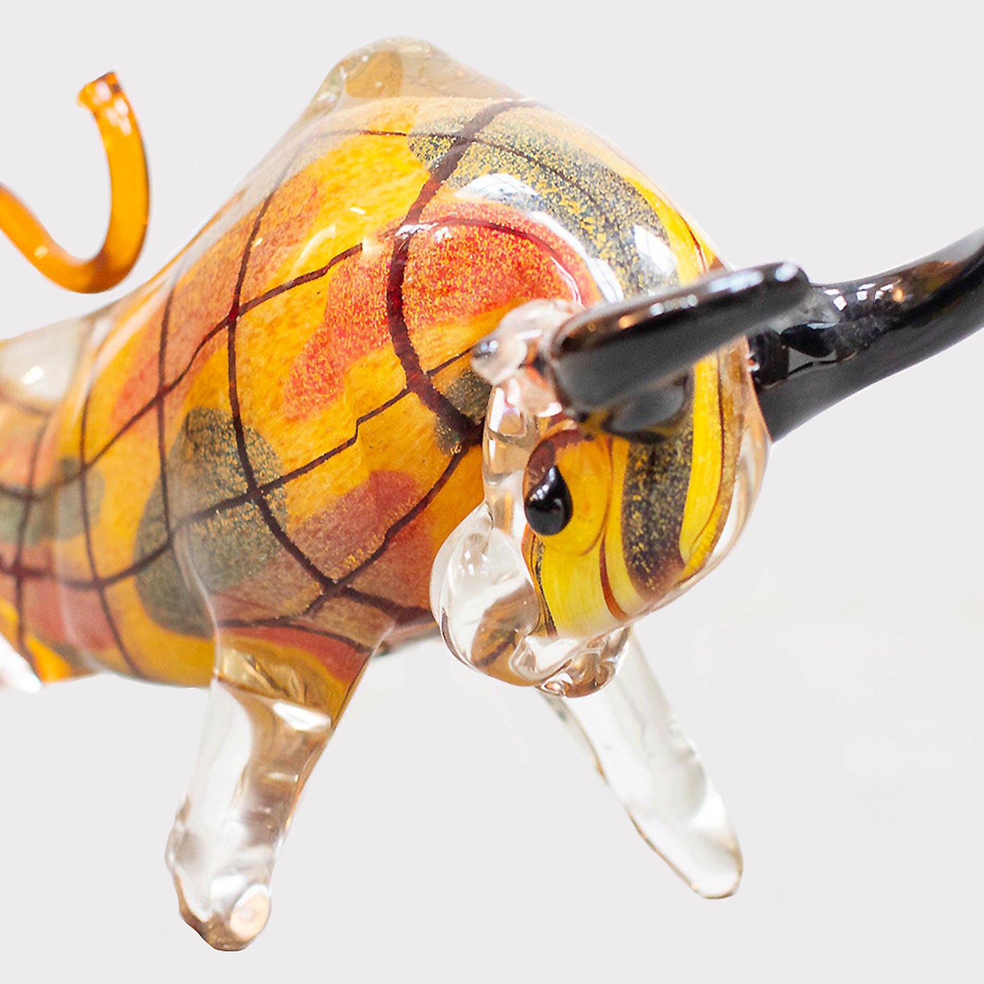 clode up of Toro Grande Murano Art Glass Bull from Italy